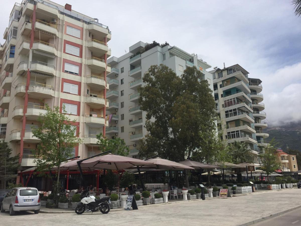 Sea View Apartment Onorato 1 Vlorë Екстериор снимка